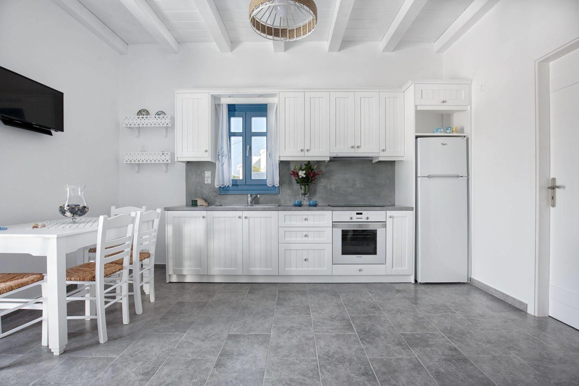 Aegean Sea Villas Livadi  Exterior photo